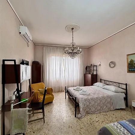 Stanza 30 Euro Per 2 Lägenhet